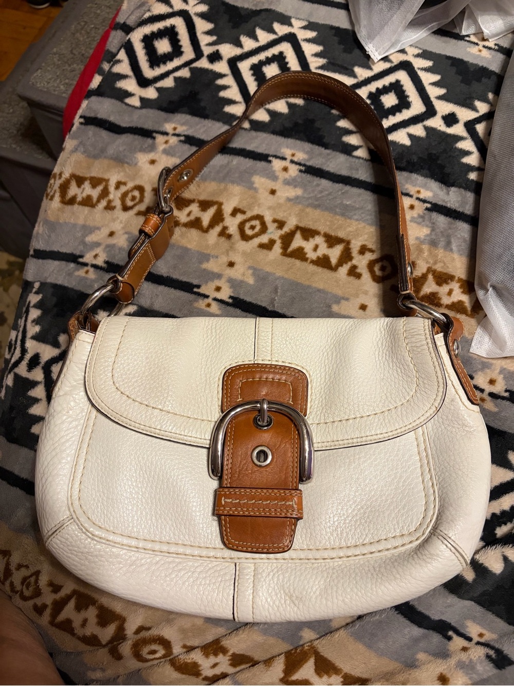 Coach Vintage EUC Soho Buckle Flap Bag Cream and Tan Leather Shoulder Bag